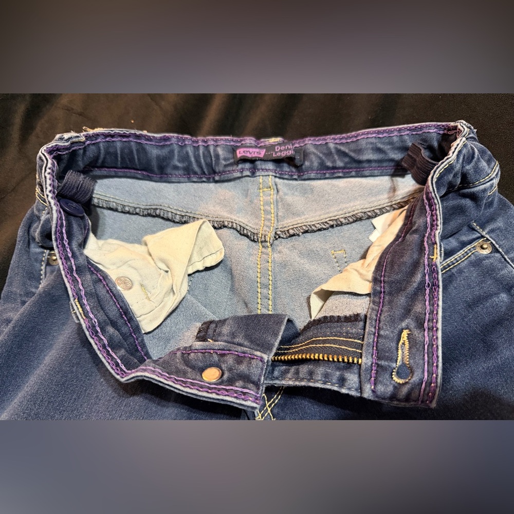 Levi’s 14R Girls Super Cute Jeans Measurements are in pictures Great Condition 🔥 - Picture 10 of 11